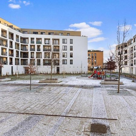 Sunflower - Modern Large Charming Apartment With Balcony Bratislava Exteriör bild