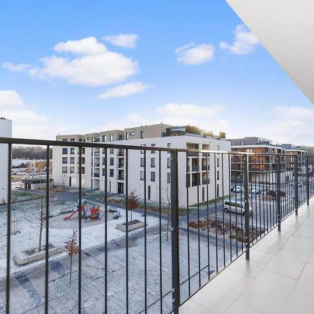 Sunflower - Modern Large Charming Apartment With Balcony Bratislava Exteriör bild