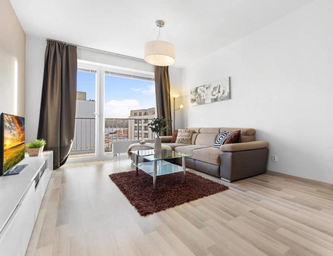 Sunflower - Modern Large Charming Apartment With Balcony Bratislava Exteriör bild